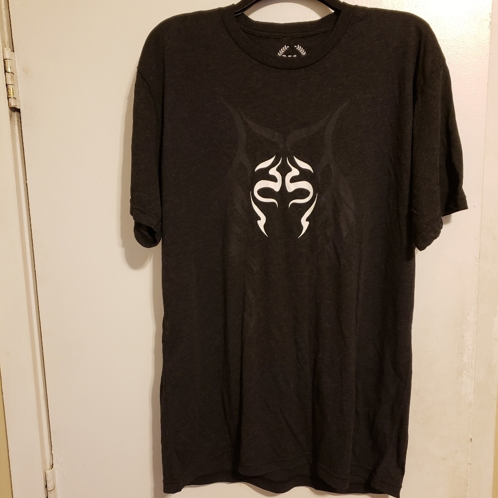 Tee shirt
